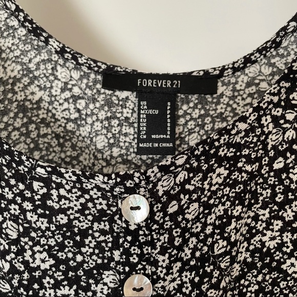 Forever 21 Floral Dress - Picture 2 of 3